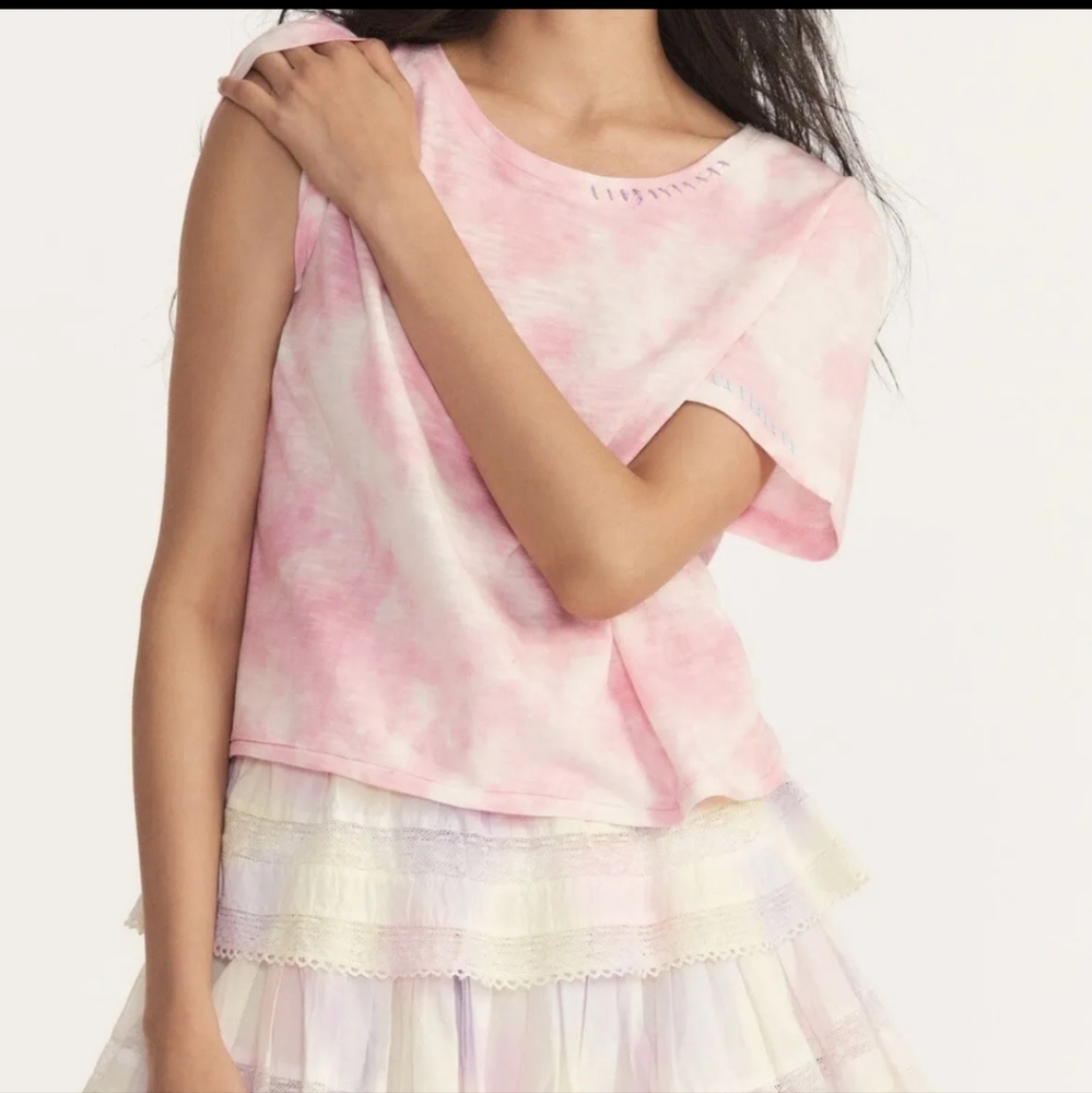 LoveShackFancy NWT Size Medium Calix Tee Millenial Pink, Hand Tie Dye, Crop Top